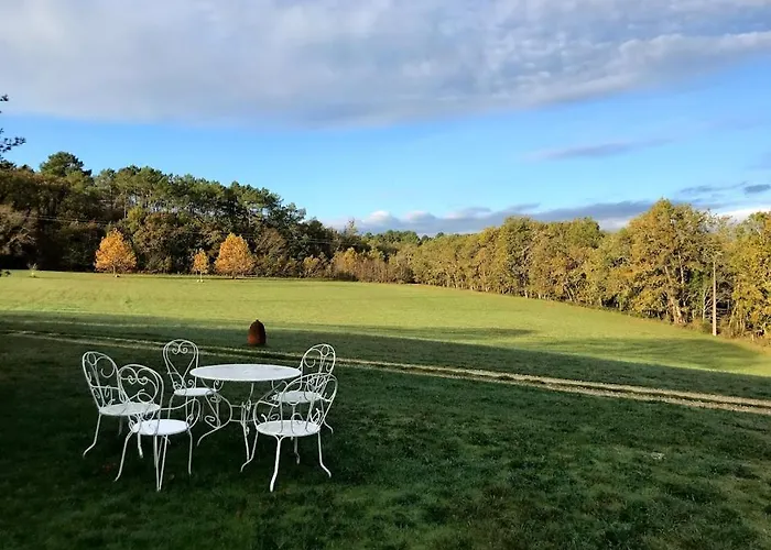 Domaine De La Charmeraie Piscine Chauffee
